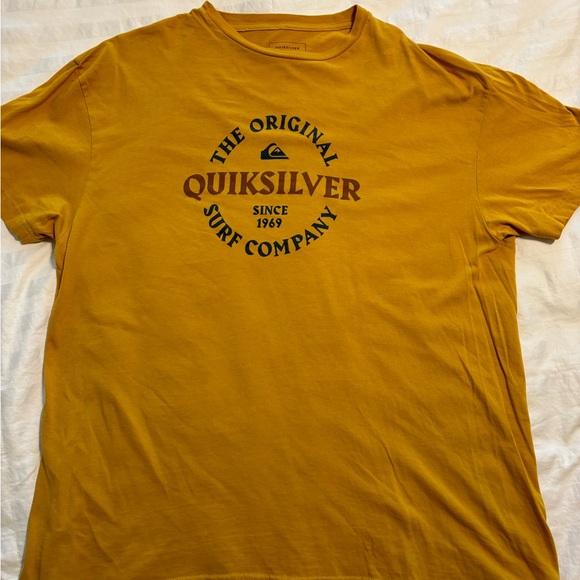 A Quiksilver soft cotton Tee - burnt yellow - Picture 1 of 3